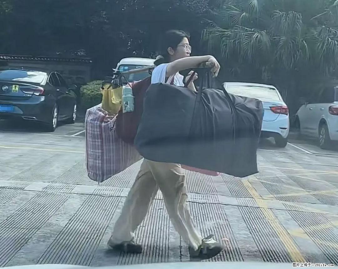 全网追的“扁担女孩”，找了一份暑假工，时薪12元 - 鄂尔多斯生活资讯 - 鄂尔多斯28生活网 erds.28life.net